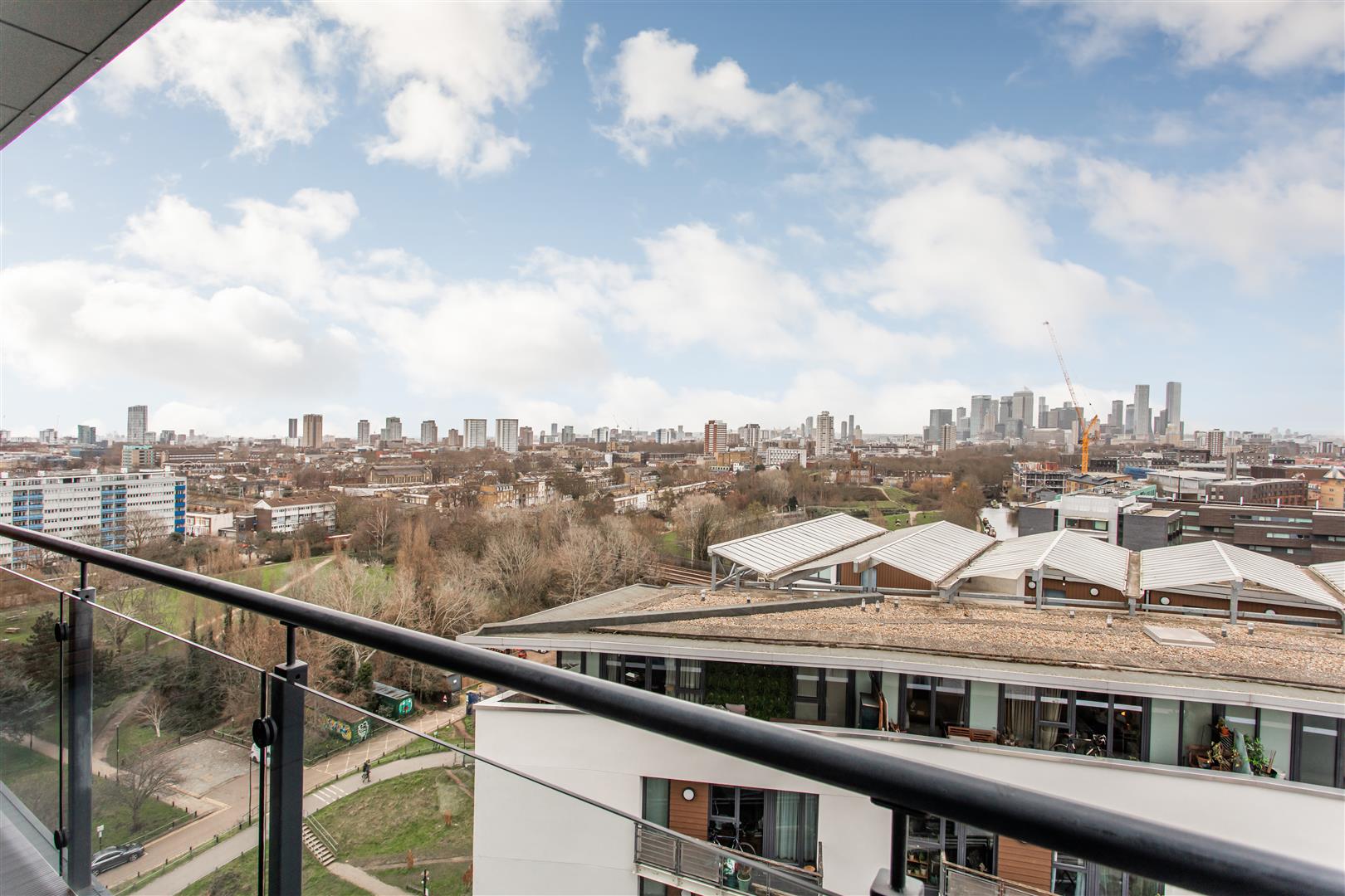 1 bed property in Grand Regent Tower, Bethnal Green